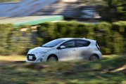 豐田計(jì)劃到2027年將電動(dòng)車型增至15款，并實(shí)現(xiàn)年產(chǎn)100萬輛的目標(biāo)