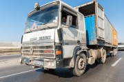 全球熱門，自由卡車游戲體驗解析與評測，全球熱門自由卡車游戲體驗解析與評測