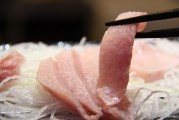 懷孕期間夢(mèng)見(jiàn)魚(yú)，寓意與解讀，懷孕期間夢(mèng)見(jiàn)魚(yú)的寓意與解讀