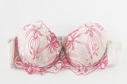 夢(mèng)到穿衣服的深層含義解析，夢(mèng)到穿衣服的深層含義解析