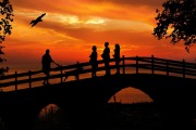 古風(fēng)游戲免費(fèi)探索，自由的天空，古風(fēng)大世界，無(wú)盡探索自由!