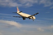 關(guān)注！C919飛機(jī)今晚交付！中航系應(yīng)聲大漲，國(guó)防軍工ETF（512810）逆市漲1.18%終結(jié)8連陰！