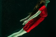 夢(mèng)中幻影——夢(mèng)到女人洗澡的深度解析，夢(mèng)中幻影，深度解析夢(mèng)到女人洗澡的寓意