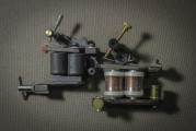 LED燈泡更換的正確步驟是什么？如何確保更換過程中的安全？