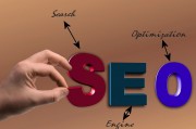 SEO設(shè)置在網(wǎng)站優(yōu)化中占有重要的地位。本文將從不同方面解析SEO設(shè)置的必要性，并提供一些基本的SEO設(shè)置策略。，提高網(wǎng)站排名，理解并實踐SEO設(shè)置的關(guān)鍵因素與策略