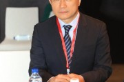 愛康集團(tuán)創(chuàng)始人、董事長兼CEO張黎剛出席年度管理大會