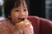 夢中喜悅，媳婦生了個女兒，夢中喜悅，喜迎女兒降臨