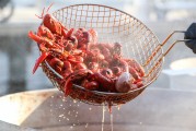 鍋圈歡歡食品：新工廠投產(chǎn)年產(chǎn)值10億元，小龍蝦年產(chǎn)量2萬噸