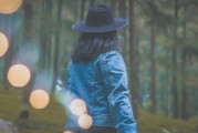 女人夢(mèng)到自己被蛇咬了，解讀夢(mèng)境背后的心理暗示