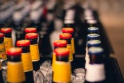 體驗(yàn)飲料的無限樂趣——免費(fèi)游戲的魅力所在，一杯好酒，一份分享，探索免費(fèi)游戲的樂趣與魅力