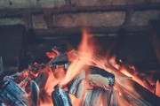 如何讓冰雪經(jīng)濟這團“火”燒得更旺燒得更長久？
