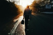 夢中的驚險之旅——一次撞車夢的深度解析，夢中的驚險之旅，撞車夢的深度解析