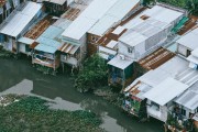 中共中央：加快建立租購并舉的住房制度，加快構(gòu)建房地產(chǎn)發(fā)展新模式