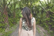 夢(mèng)到女友出軌，情感迷霧的探索與解析，情感迷霧，夢(mèng)到女友出軌的探索與解析