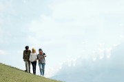 伊甸園的自由游戲，一場關(guān)于成長與激情的游戲，伊甸園，在成長與激情中尋找自我