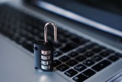 如何通過Google Analytics查詢網(wǎng)站流量？，一鍵掌握Google Analytics網(wǎng)站流量數(shù)據(jù)，提高運(yùn)營效率