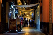 在享受美食的同時，開啟一段趣味餐廳經(jīng)營的奇妙旅程，趣味餐館經(jīng)營大挑戰(zhàn)，探索美食世界的創(chuàng)新與冒險！揭秘如何經(jīng)營一家成功的餐廳