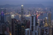 如何理解看put買美式期權(quán)的操作？這種操作的適用場景是什么？