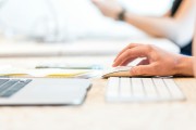 提升惠州企業(yè)網(wǎng)站SEO排名的專業(yè)公司，專業(yè)的企業(yè)網(wǎng)站SEO優(yōu)化服務(wù)商，提升惠州網(wǎng)站排名的關(guān)鍵因素