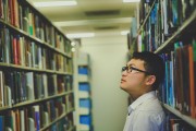 大學校長發(fā)問：如果梁文鋒讀博士，還有今天的DeepSeek嗎？