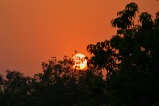 夢(mèng)中邂逅——與認(rèn)識(shí)的人相遇，夢(mèng)中邂逅，與舊識(shí)的意外重逢
