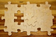 如何理解期貨只做多的策略？這種策略有哪些局限性？