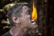 58歲泰森重返職業(yè)擂臺，誰接住了“潑天流量”？