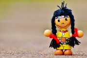 一款接一款的免費(fèi)游戲，為何它們?nèi)绱宋?？，免費(fèi)游戲背后的秘密，為什么越來(lái)越多的人被其吸引