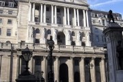 手機銀行交易密碼修改頻率有要求嗎？