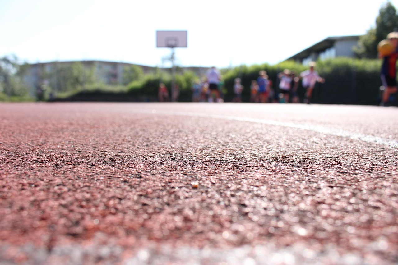 在人生的旅途中，我們常常會經歷各種各樣的夢境，其中有些夢境會讓我們感到迷茫、焦慮，甚至有些夢境會讓我們在醒來后仍久久不能忘懷。今天，我要講述的就是這樣一個夢—夢到在等人