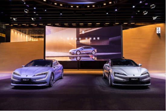 直擊廣州車展：雷軍的車“很亮眼”，但余承東的車“更神秘” | 次世代車研所