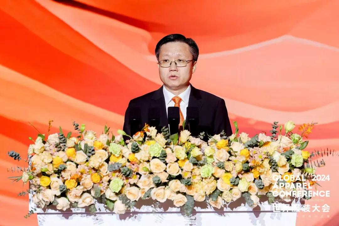 “融和”20個(gè)國(guó)家和地區(qū)服裝精英，2024世界服裝大會(huì)在東莞虎門(mén)開(kāi)幕！