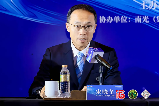首屆白酒國(guó)際調(diào)酒大賽成功舉辦，開啟酒文化融合新紀(jì)元