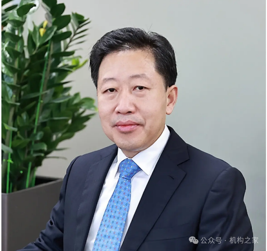 履新招商銀行首席風(fēng)險官后 鐘德勝再升任該行黨委副書記