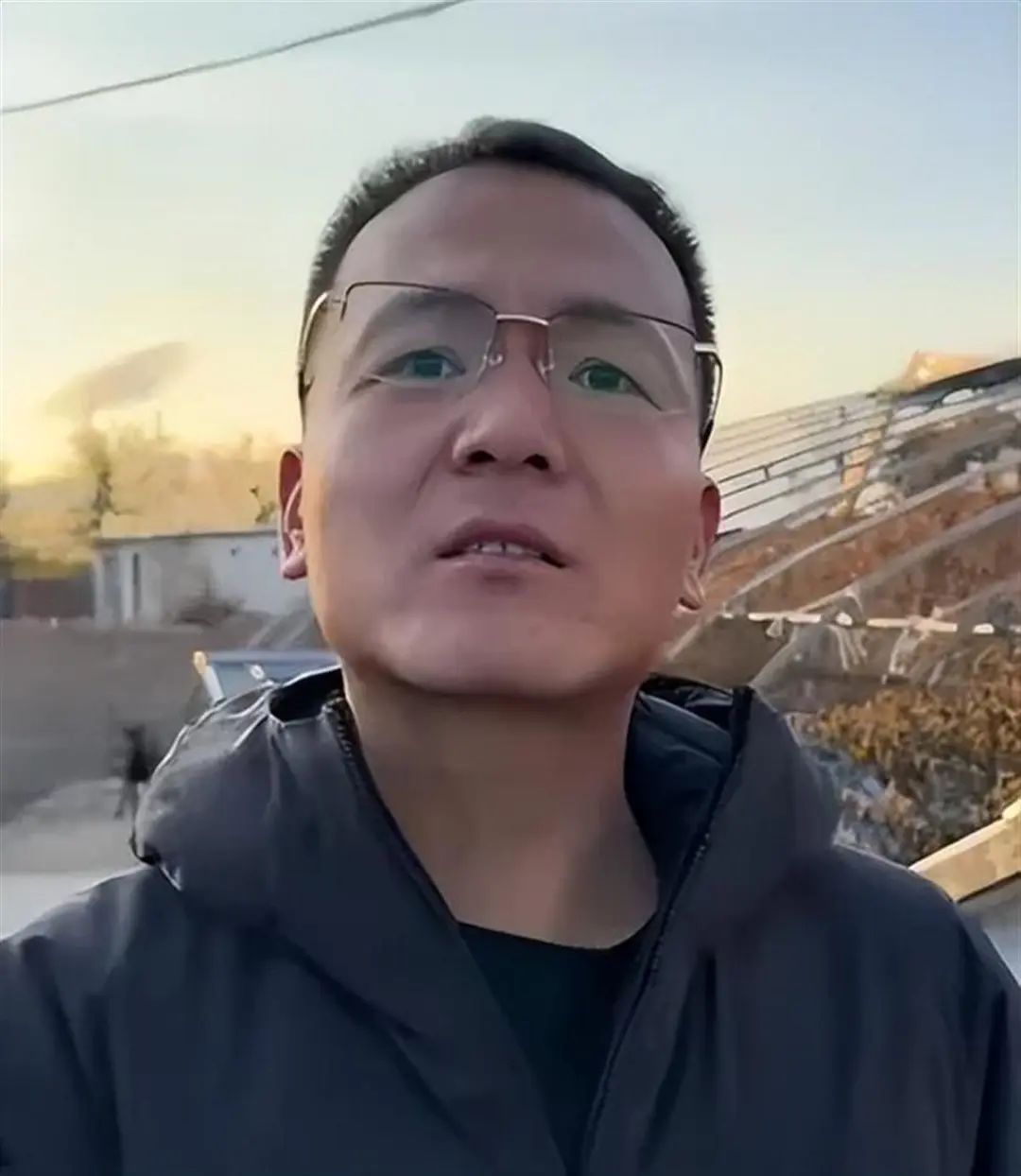 千萬(wàn)粉絲網(wǎng)紅潘宏賬號(hào)內(nèi)容清空！下架所有視頻