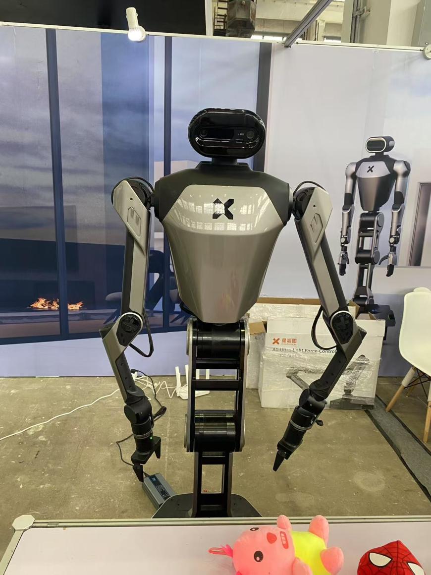 人形機器人哪家強？宇樹、智元、星海圖、開普勒等同臺競技