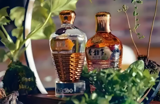 金種子酒：4年0分紅累虧至少5.7億，股價(jià)連跌兩年多、多高管被套高薪來彌補(bǔ)？