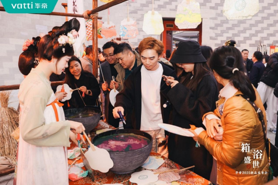 潮啟“新中式”，華帝新品發(fā)布會(huì)重構(gòu)“時(shí)尚健康生活”圖譜