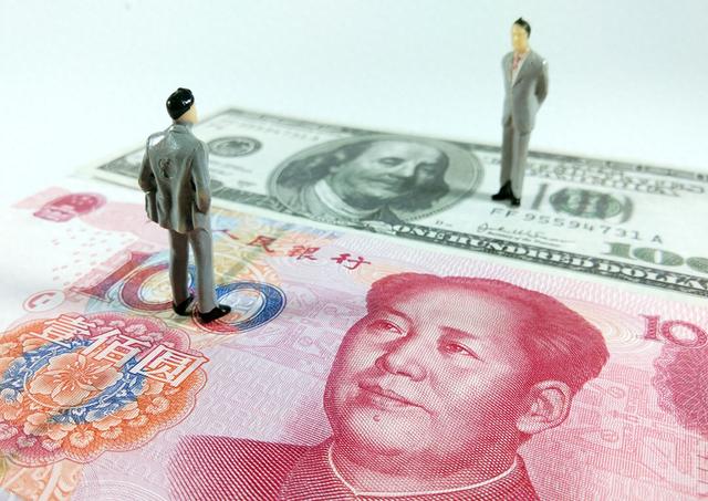 關(guān)稅沖擊下再顯韌性，人民幣匯率趨穩(wěn)走勢不改